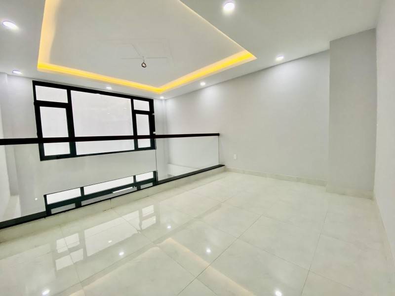 Hạ sâu, bán nhà Tăng Bạt Hổ, Bình Thạnh, 4.9x11m, 5 tầng, giá 10 tỷ