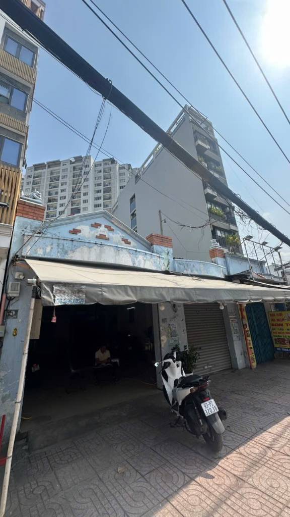 Hiếm có, bán nhà mặt tiền Nguyễn xí, Bình Thạnh, 4x25m, cấp 4, về 19 tỷ