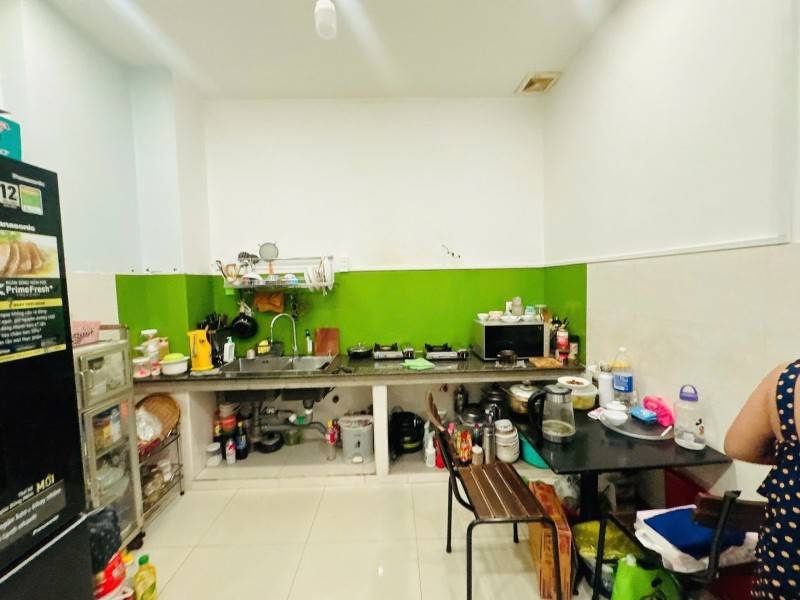 Khu VIP, bán nhà Nguyễn Công Hoan, Phú Nhuận, 9.8x17m, 5 tầng, còn 20 tỷ