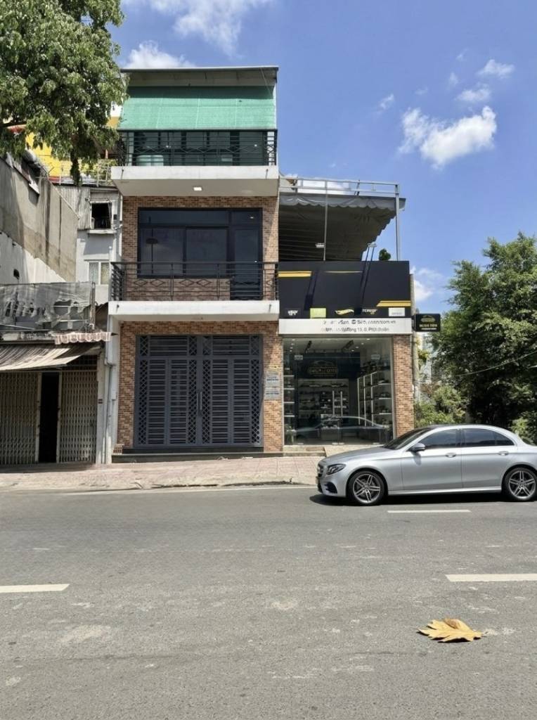 Bán nhà mặt tiền Trường Sa, Phú Nhuận, 8x9.5m, 3 tầng, còn 14.2 tỷ