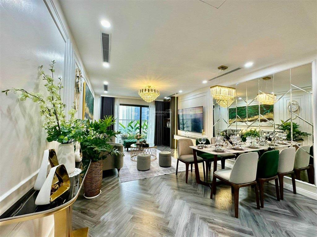 Chính chủ bán căn 2pn 75m2 tầng trung ban công đn đồ như hình, giá thương lượng (miễn tg)