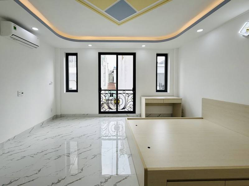 Bán nhà mặt tiền Phan Văn Trị, Bình Thạnh, 4.6x26m, 4 tầng, giá 12.9 tỷ