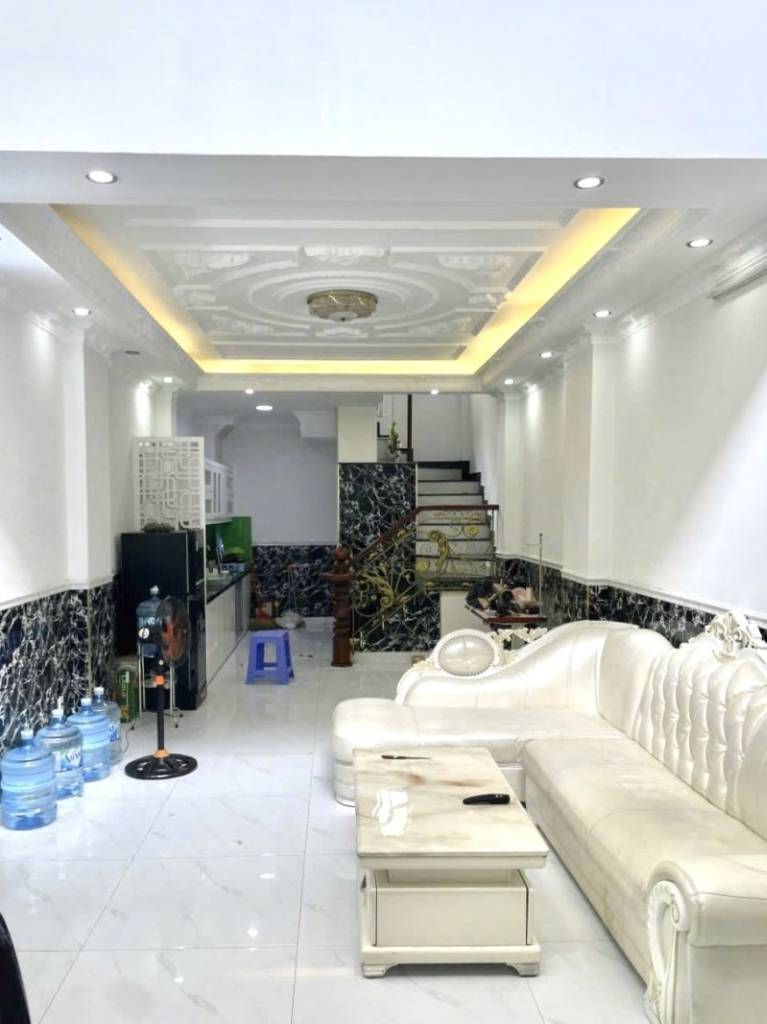 Giảm mạnh, bán nhà mặt tiền Trần Hữu Trang, Phú Nhuận, 60m2, 6 tầng, về 15.5 tỷ