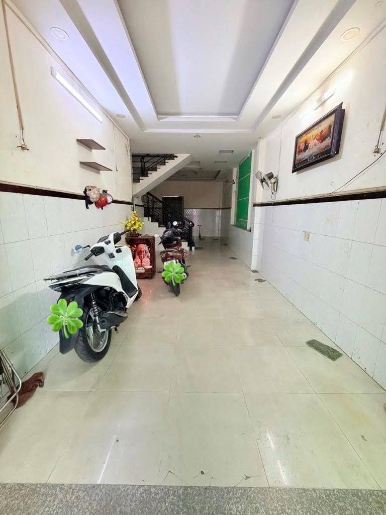 BÁN NHÀ GÒ VẤP, HẺM XE HƠI GẦN MT NGUYỄN KIỆM, 80M2, GẦN SÂN BAY, 9.5 TỶ TL
