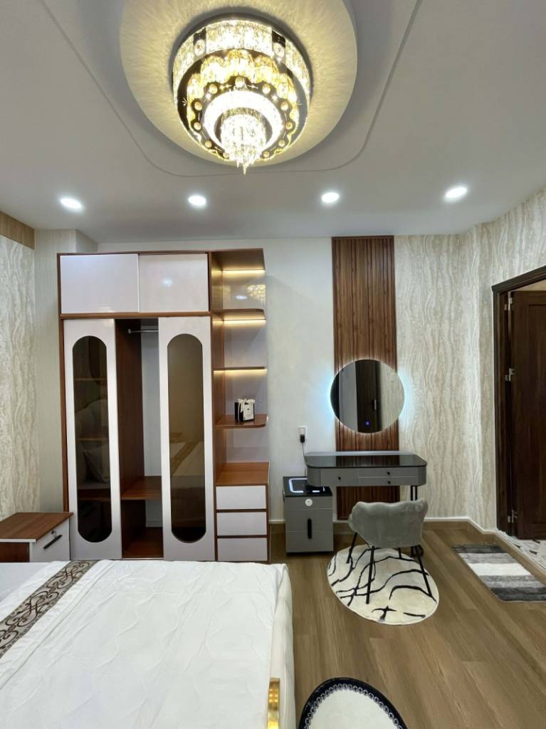 Bán nhà mặt tiền Phan Đình Phùng, Phú Nhuận, 6.4x10.8m, 4 tầng, giá 10.8 tỷ