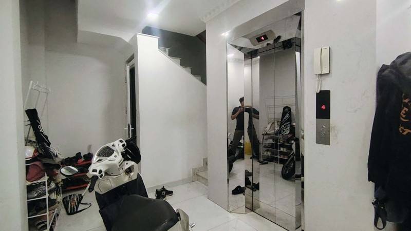 Bán nhà mặt tiền Phùng Văn Cung, Phú Nhuận, 4.3x10m, 6 tầng, chỉ 12.8 tỷ