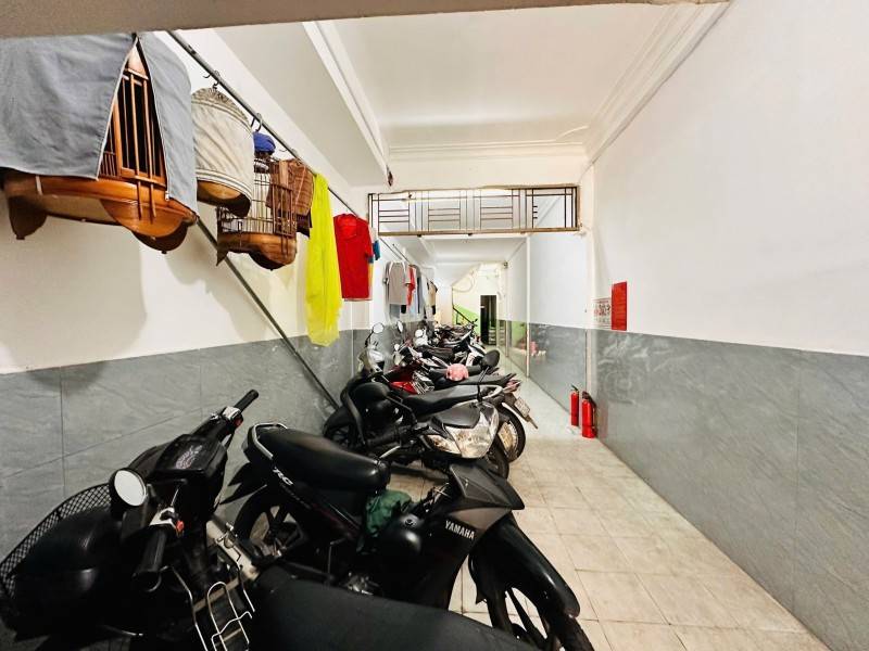 Bán nhà mặt tiền Thích Quảng Đức, Phú Nhuận, 84m2, 3 tầng, còn 15.6 tỷ