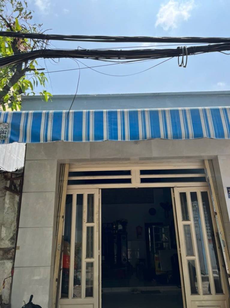 Bán nhà mặt tiền Ung Văn Khiêm, Bình Thạnh, 4.2x15m, cấp 4, còn 10.9 tỷ
