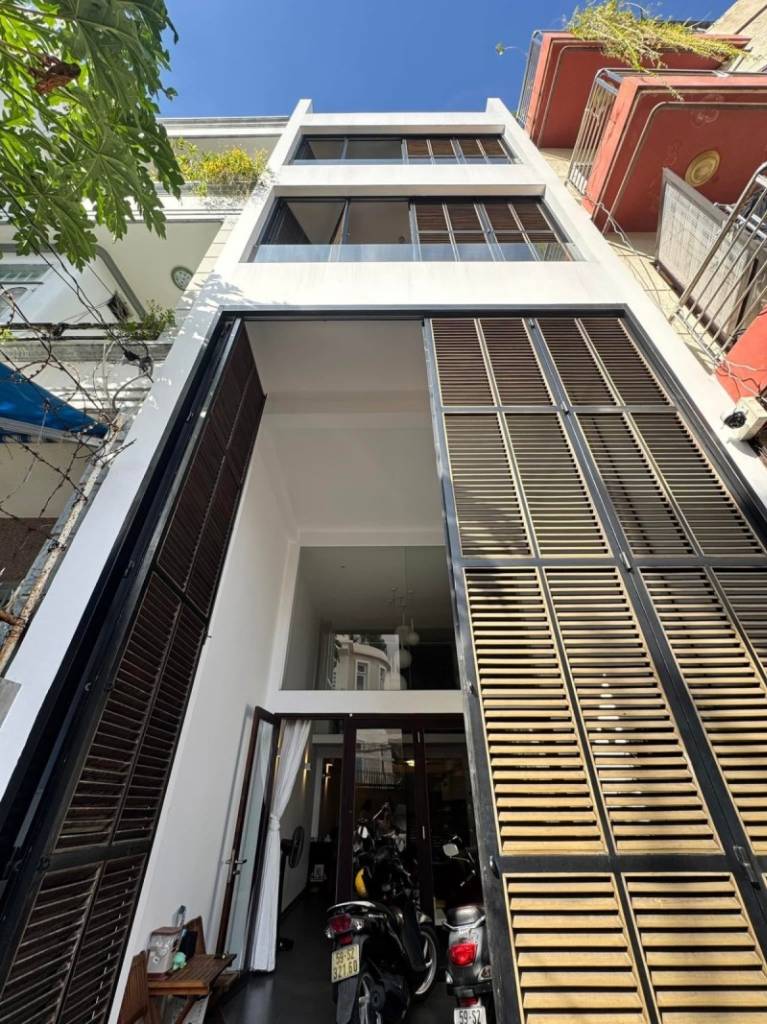 Bán nhà Nguyên Hồng, Bình Thạnh, 4x25m, 5 tầng, còn 15 tỷ