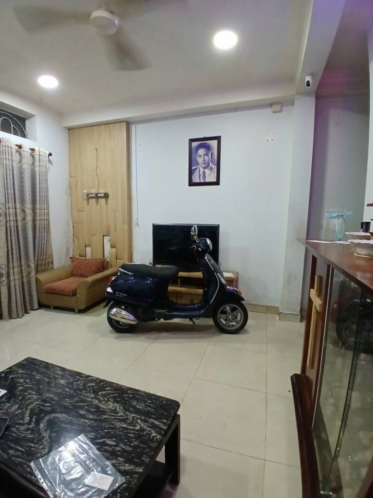 Giá mềm, bán nhà Hoàng Hoa Thám, Bình Thạnh, 8.1x7.4m, 3 tầng, chỉ 10.6 tỷ