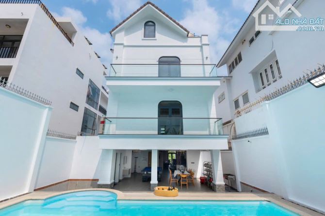 🔥 BÁN BIỆT THỰ HỒ BƠI ĐẲNG CẤP S=267M2 – CÁCH BIỂN BÃI SAU 200M GIÁ CHỈ 27 TỶ 🔥