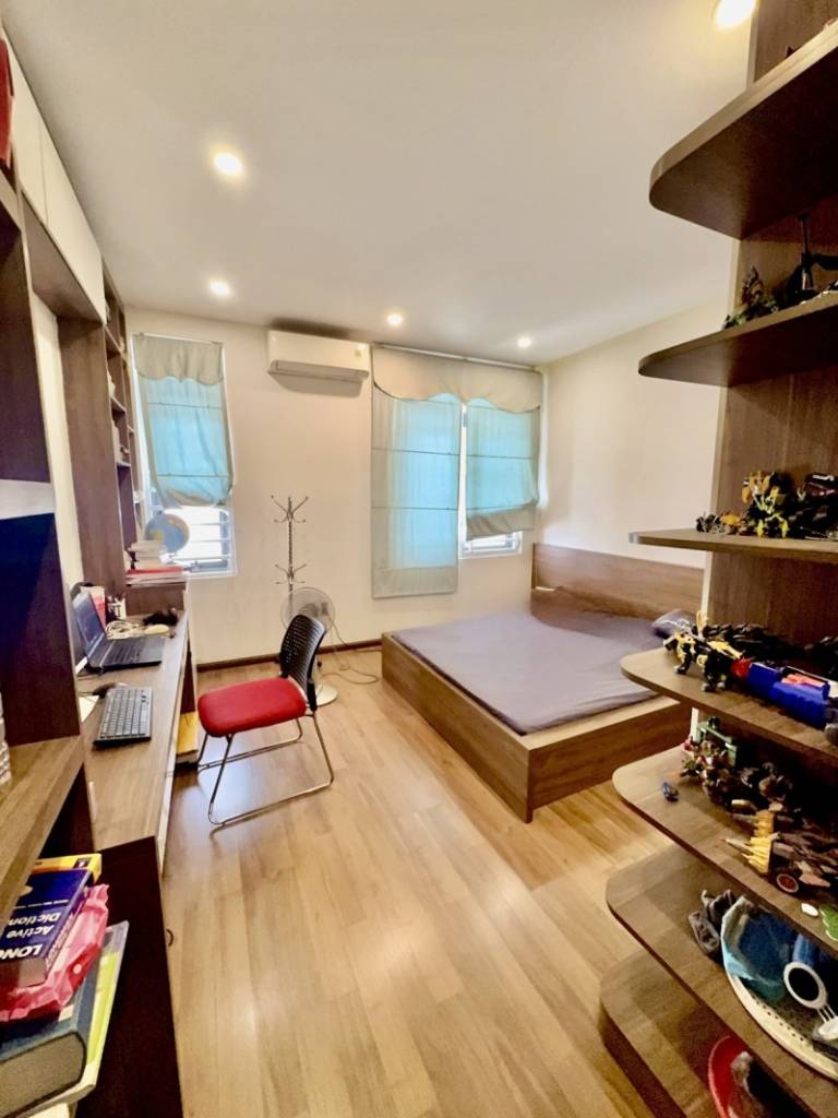Đường lớn, bán nhà Đặng Thùy Trâm, Bình Thạnh, 4x16m, 5 tầng, giá 18 tỷ
