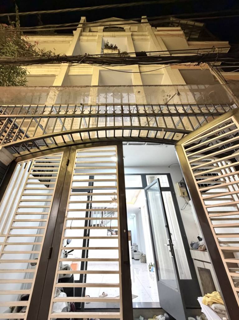 Bán nhà Đào Duy Anh, Phú Nhuận, 4x16m, 4 tầng, chỉ 13.6 tỷ