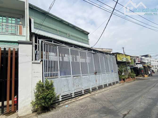 Bán Xưởng 2 Mặt Tiền Đường Mã Lò Quận Bình Tân.DT:838m2.Giá 38 Tỷ