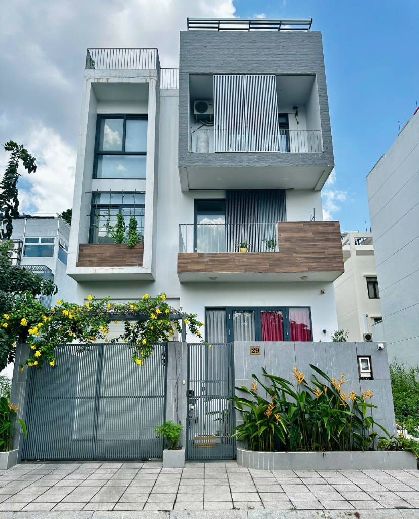 Bán nhà mặt tiền Nguyễn Hữu Cầu Quận 1, gần Chợ Tân Định, 8x24m giá 85 tỷ, CTXD hầm 7 tầng