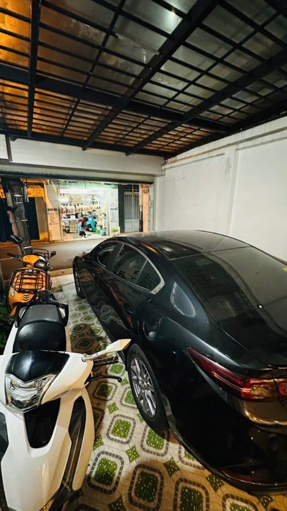 Đường VIP, bán nhà mặt tiền Trần Khắc Chân, Phú Nhuận, 67m2, 2 tầng, về 12.9 tỷ