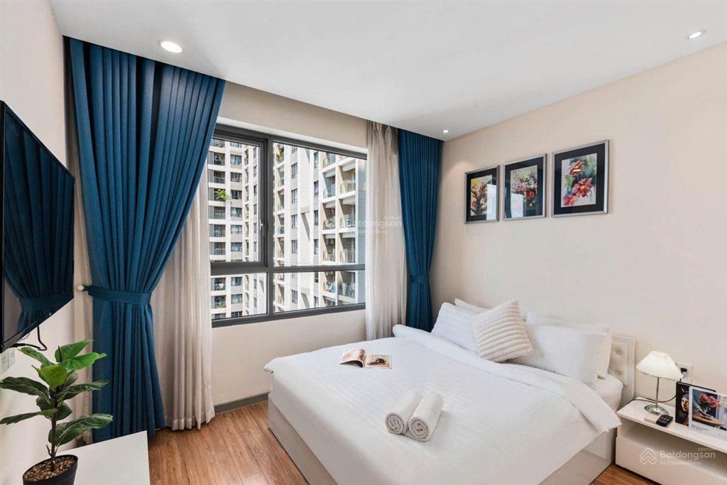 Bán gấp căn hộ gold view q4, 90m2 5 tỷ 700