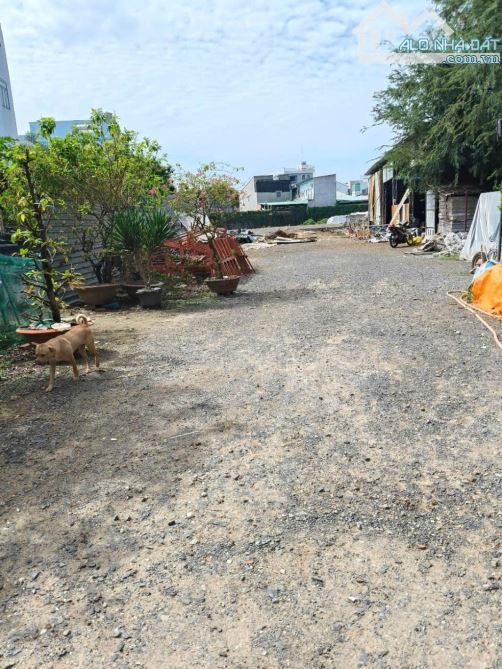 BÁN XƯỞNG+NHÀ KHO+ ĐẤT TỔNG 4000M2- TRẦN VĂN MƯỜI HÓC MÔN- BÁN GẤP GIÁ RẺ