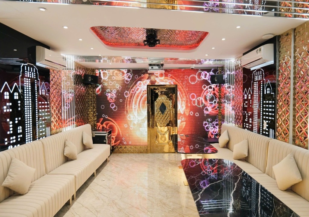 BÁN NHÀ MT AN DƯƠNG VƯƠNG QUẬN 8, 5×20M 4 TẦNG 4PN 4WC, KARAOKE, FULL NỘI THẤT 5 SAO, 16 TỶ TL