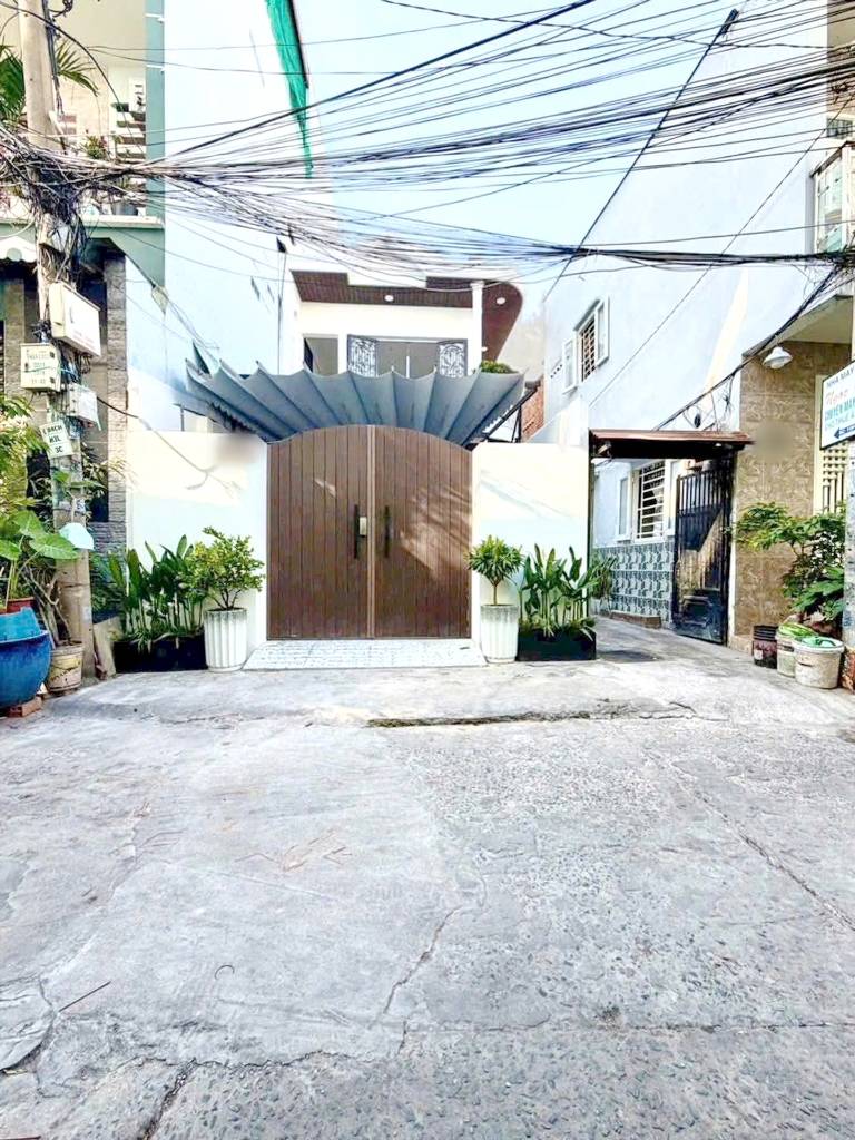 Bán nhà gần mặt tiền đường Đặng Chất, Cầu Chữ Y Quận 8, 2 tầng 5x22m, vị trí đẹp