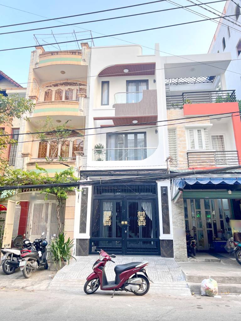 Bán nhà Phan Huy Thực Quận 7, nhà đẹp 3 tầng, mặt tiền kinh doanh, giá tốt