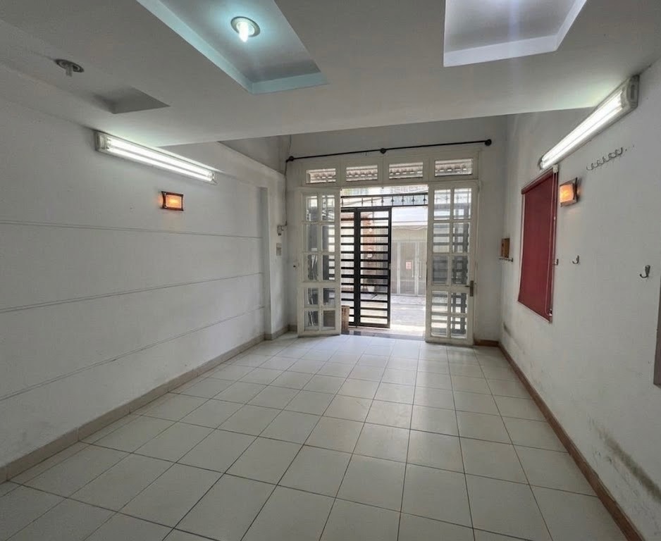 Bán nhà Lý Phục Man Quận 7, dt 60m2 5 tầng hẻm xe hơi giá 9.45 tỷ, hoàn công đủ