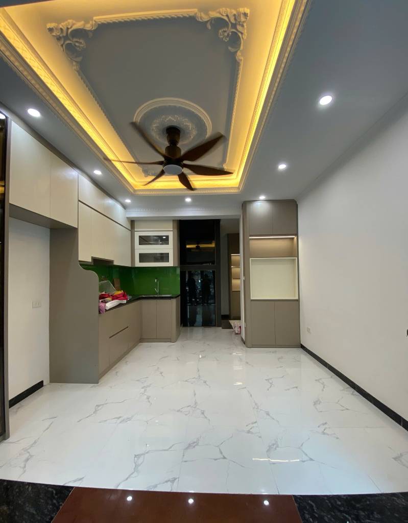 Bán nhà Minh Khai Hoàng Mai, dt 33m2 5 tầng thang máy ngõ thông kinh doanh giá 8.5 tỷ
