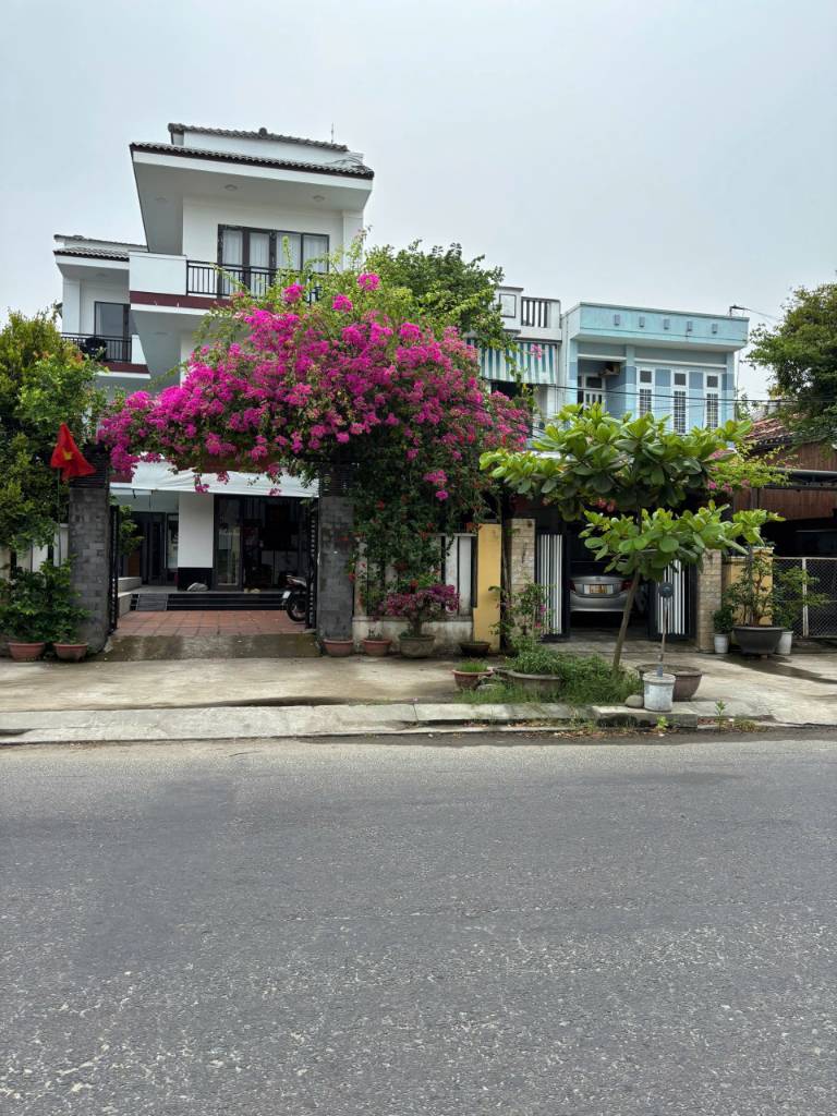 BÁN NHÀ MẶT TIỀN ĐÀO DUY TỪ, HỘI AN, KINH DOANH CÓ DÒNG TIỀN ỔN ĐỊNH, KHU VỰC SẦM UẤT, GIÁ TỐT