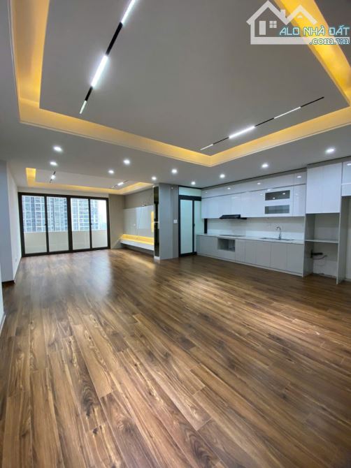 Căn hộ 150m - 4n3vs- 9tỷ chung cư FLC Lê Đức Thọ, full nội thất đẹp dành cho gđ lớn