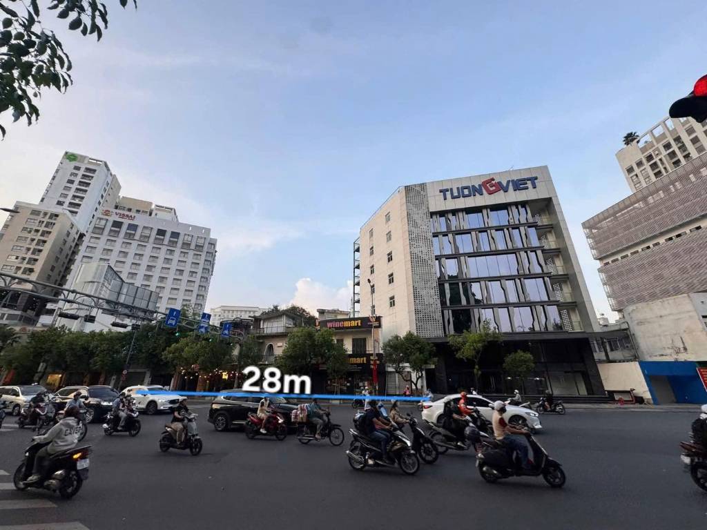 BÁN ĐẤT NGUYỄN VĂN TRỖI PHÚ NHUẬN, 465M² NHÀ SẴN CẤP 4, NGANG 28M HIẾM CÓ, TRỤC SÂN BAY, GIÁ 239 TỶ