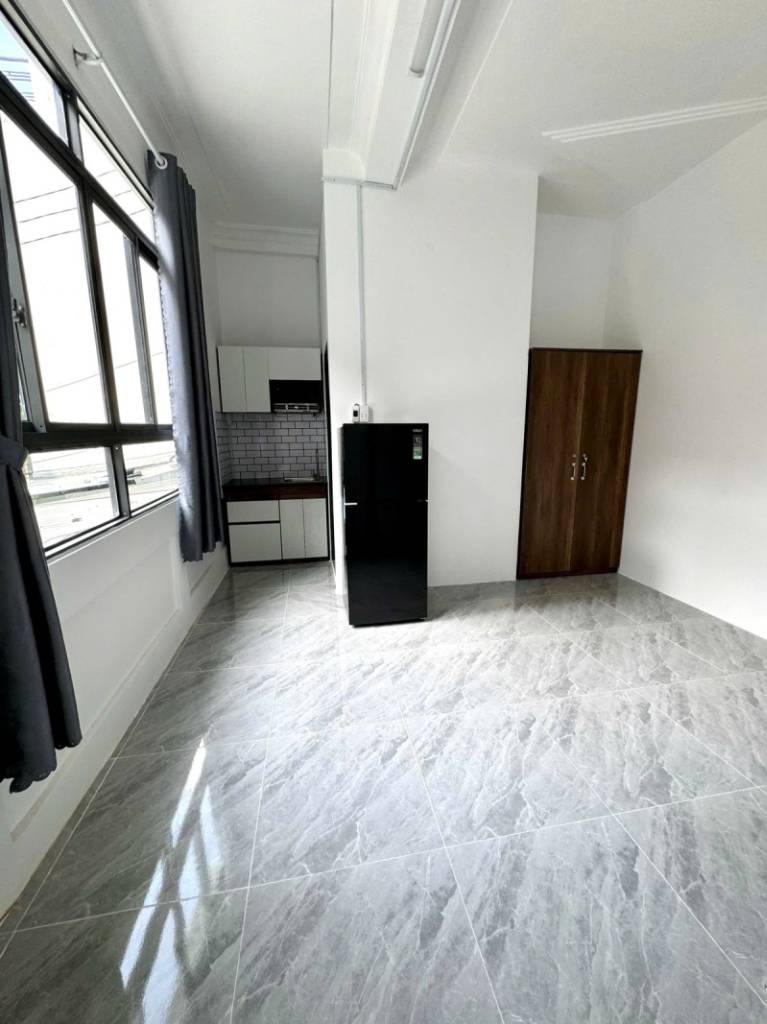 Bán tòa CHDV Ung Văn Khiêm, Bình Thạnh, hẻm xe hơi, dt 8x17m, 3 tầng, chỉ 24.5 tỷ