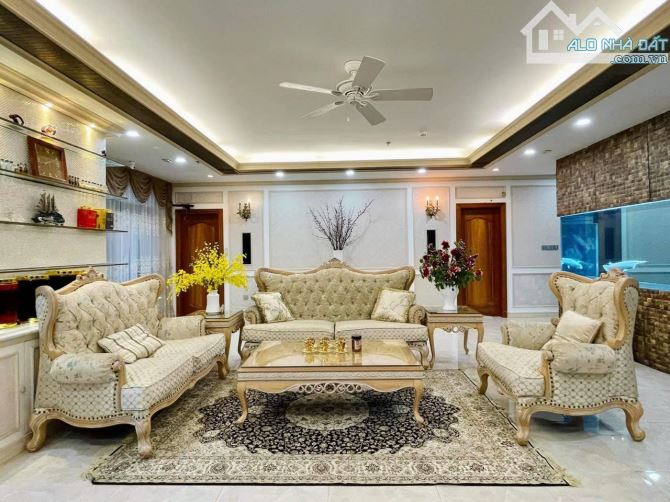 CH 131m - 3n2vs - 11 tỷ cc The Nine- Phạm Văn Đồng, full nội thất đẹp sang, sẵn sổ