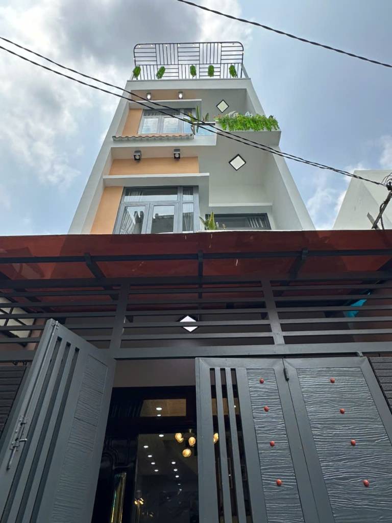 Bán nhà Phạm Văn Chiêu, Gò Vấp, DT 48m2, 4 tầng 4 phòng ngủ, nội thất đầy đủ, giá 6.45 tỷ có TL