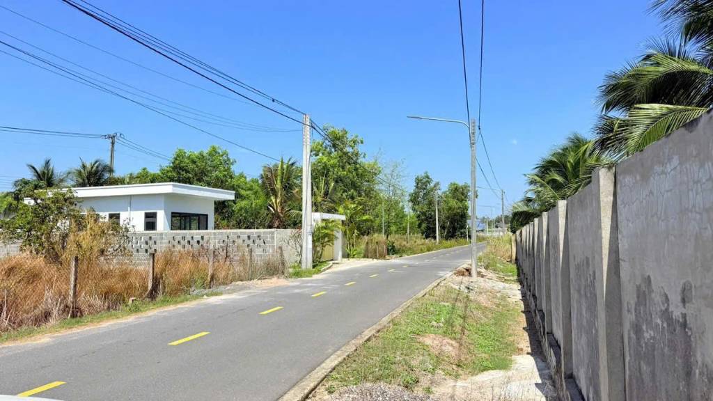 Bán đất Long Mỹ Đất giá 1.36 tỷ DT 211m2 gần Đỏ Bà Rịa Vũng Tàu, cách biển 4km
