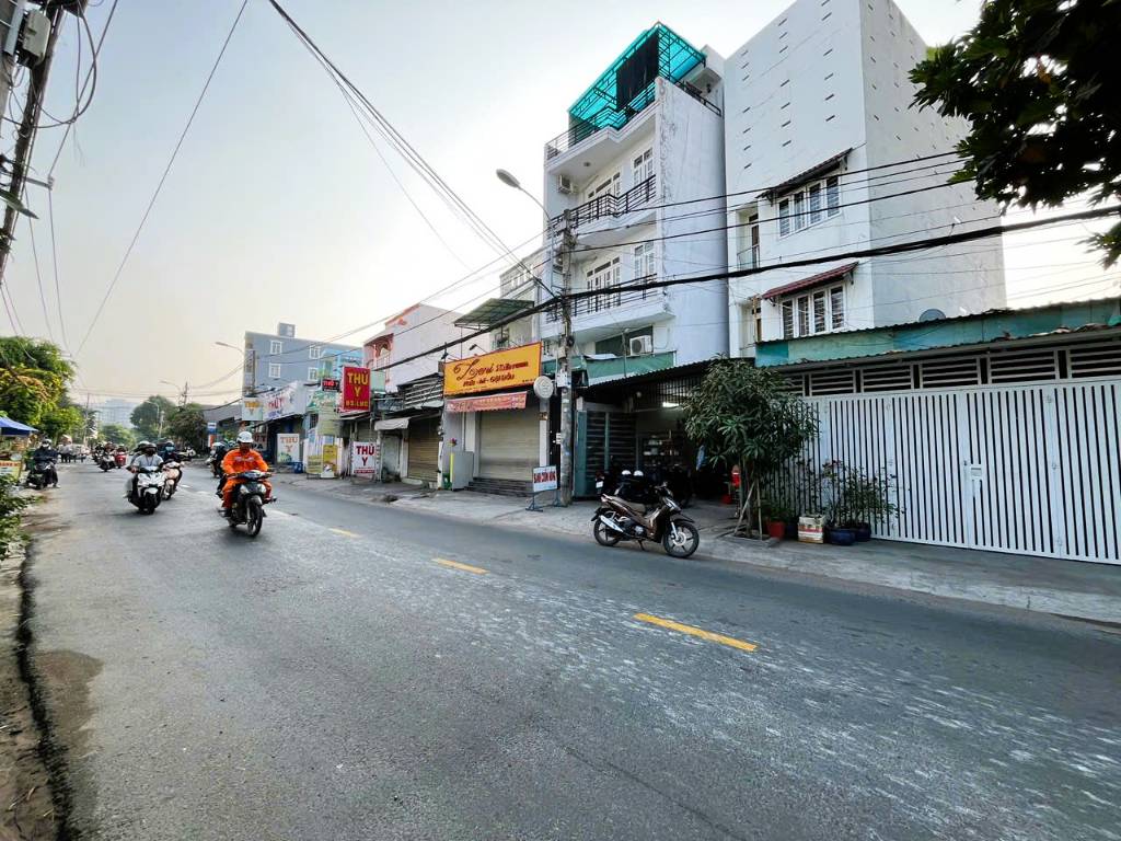 NHÀ 2 MẶT TIỀN LÀNG TĂNG PHÚ, THỦ ĐỨC, NGANG 4.5M, VỊ TRÍ ĐẸP, KINH DOANH ĐỈNH, CHỈ 9.5TỶ