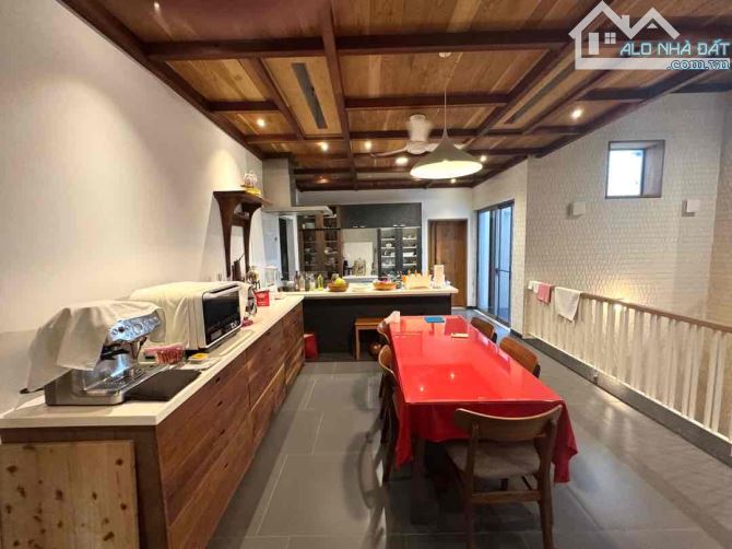 Продаётся дом, 800 м², Ngũ Hành Sơn