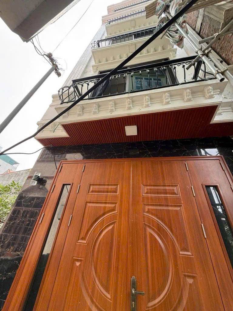 Bán nhà lô góc Di Trạch Hoài Đức, dt 38m2 5 tầng gần Nhổn giá 4.99 tỷ