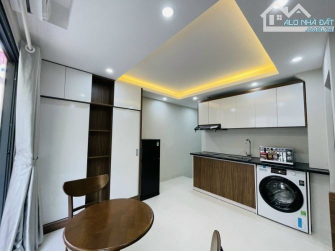BÁN TÒA NHÀ CCMN NGÃ TƯ SỞ 80M2 6 TẦNG THANG MÁY 15PKK GIÁ CHỈ 13.8 TỶ