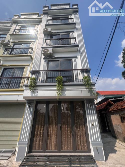 Chị gái đi nước ngoài bán gấp ôtô đỗ tận cửa(33m2-full đồ,5T)Phụng Châu,Chương Mỹ.3.85 tỷ