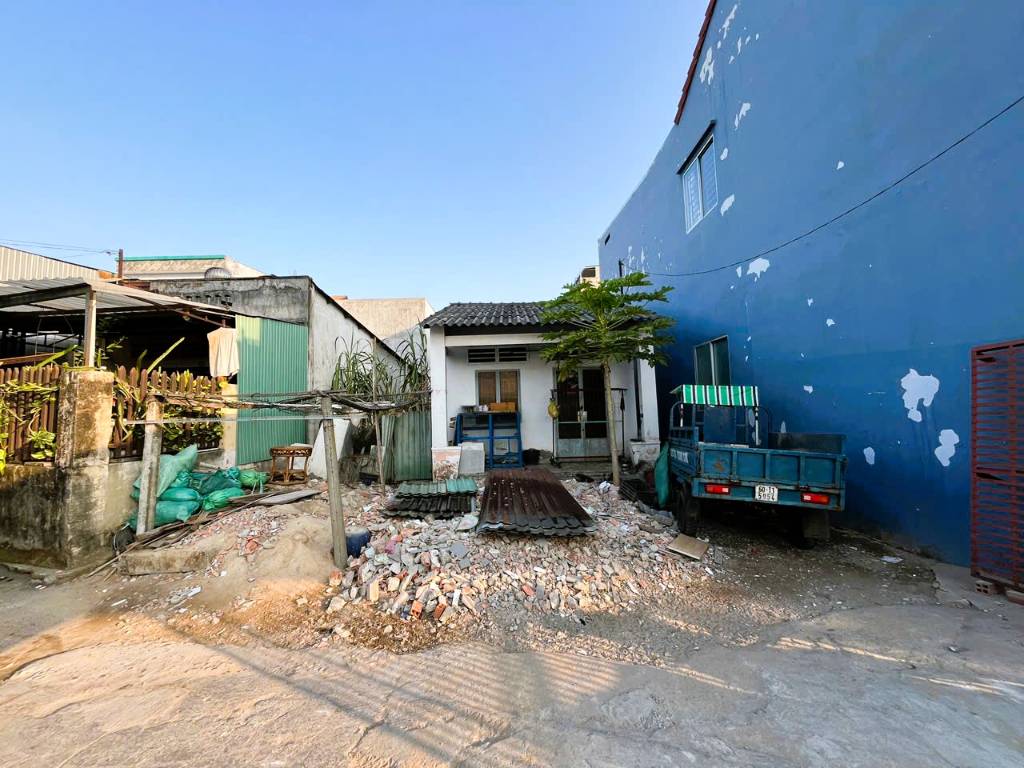 Bán đất Tăng Phú Tăng Nhơn Phú A, Thủ Đức, dt 199m2 ngang 9.4m cách mặt tiền 2 căn, giá 10 tỷ