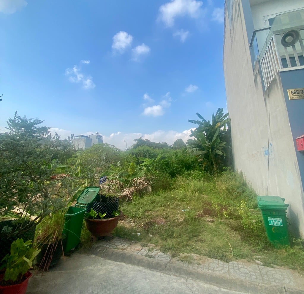 BÁN ĐẤT PHÚ HỮU, CẠNH GLOBAL CITY, 65M2 NỞ HẬU TÀI LỘC, HẺM Ô TÔ, GIÁ CHỈ 5.7 TỶ