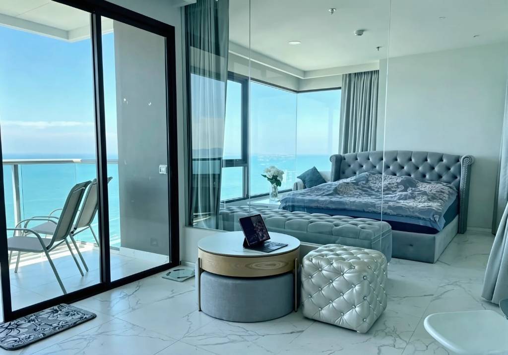 Bán condotel Crystal Holidays Harbour Vân Đồn, dt 70m2 2PN, giá 3,04 tỷ view cảng Ao Tiên