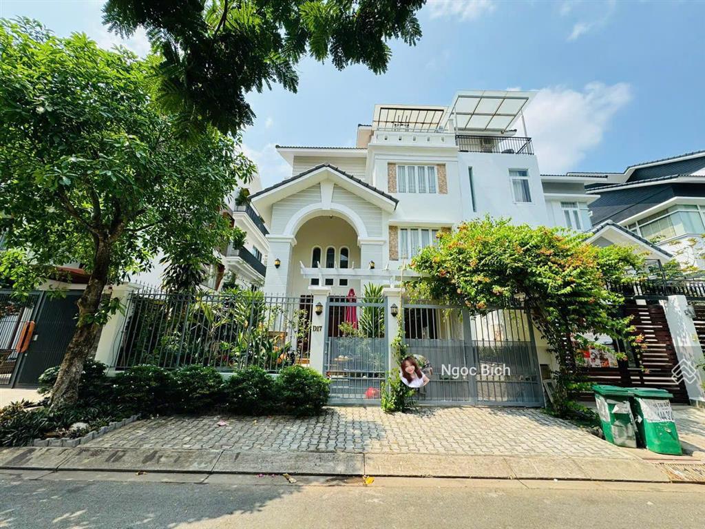 Biệt thự phú mỹ vạn phát hưng giá 35,5 tỷ giá tốt thị trường cần bán nhanh. 0931 155 ***