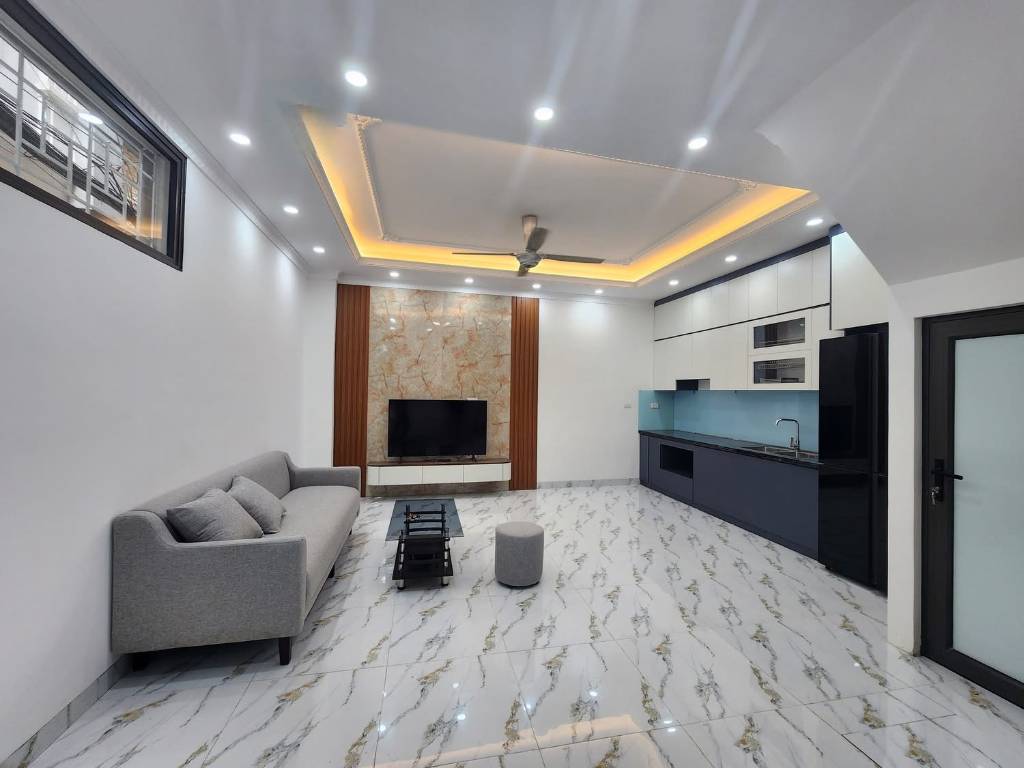 Bán nhà Trương Định Hoàng Mai, dân xây, dt 57m2 4 tầng, ba gác tráng, giá 9.1 tỷ