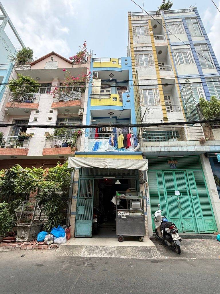 Bán nhà 3 tầng Công Chúa Ngọc Hân Quận 11, diện tích 40m2 giá 9.9 tỷ
