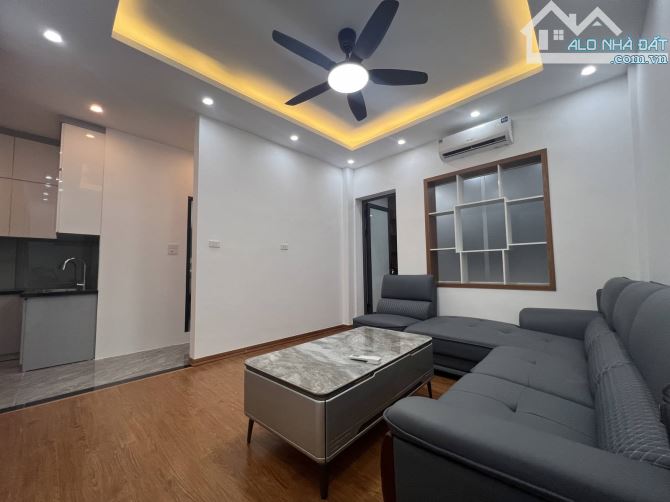 2 CĂN TẬP THỂ TÂY SƠN – Ô TÔ THOÁNG ĐẸP – 70M - 4,15 TỶ VÀ 65M – TẦNG 3 – GIÁ 4,4 TỶ