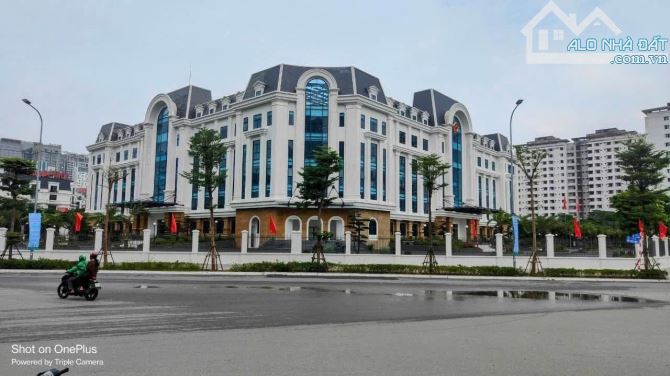 SIÊU PHẨM HOA HẬU TRẦN THÁI TÔNG – 186m² x 8 TẦNG – LÔ GÓC 3 MẶT THOÁNG – GIÁ 150 TỶ (TL)