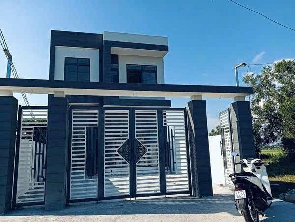 BÁN NHÀ MẶT TIỀN TỈNH LỘ 44B, ĐẤT ĐỎ, DT 139M2, 1TRỆT 1 LẦU, CÁCH BIỂN PHƯỚC HẢI 5P ĐI XE