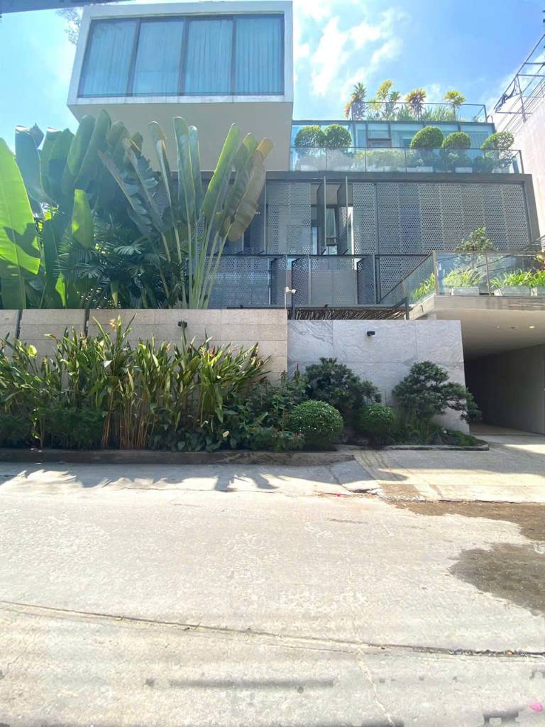 BIỆT THỰ NGUYỄN SỸ SÁCH, TÂN BÌNH, NGHỈ DƯỠNG, CĂN GÓC NGANG 18M, 5 TẦNG, DT 343M² CHỈ 45 TỶ