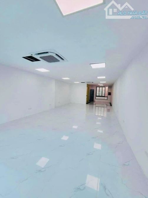 Bán tòa nhà văn phòng mặt phố Cự Lộc, Thanh Xuân.